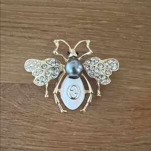 Rhinestone Bee Brooch Pin Gold Tone White Grey Pearl NWOT